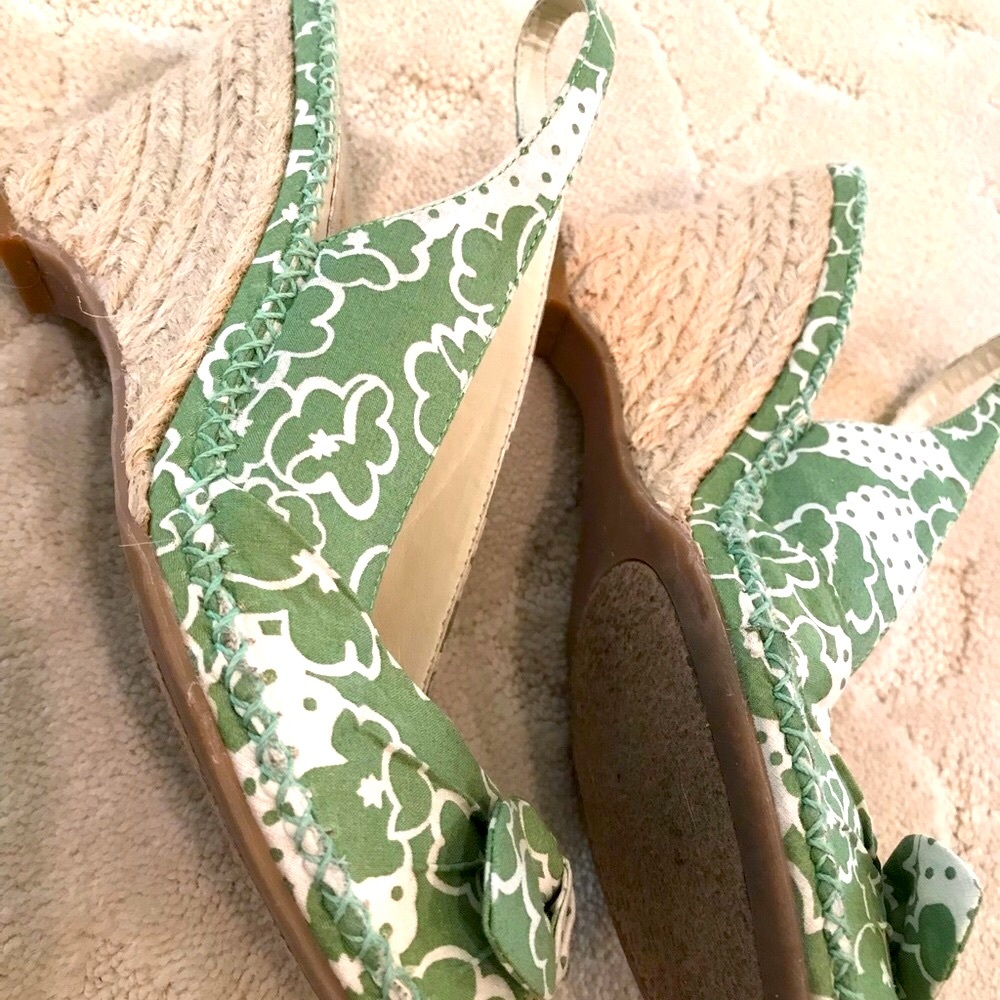 Naturalizer Green and cream espadrilles.